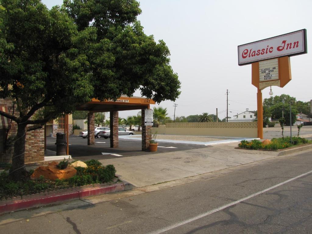 Classic Inn Ред Блъф Екстериор снимка